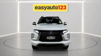 Mitsubishi Pajero Sport 2022 photo 3