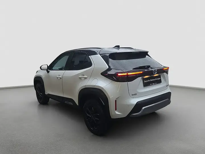 Toyota Yaris Cross 2023 photo 3