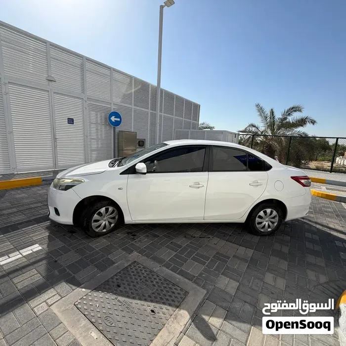 Toyota Yaris 2016 photo 4