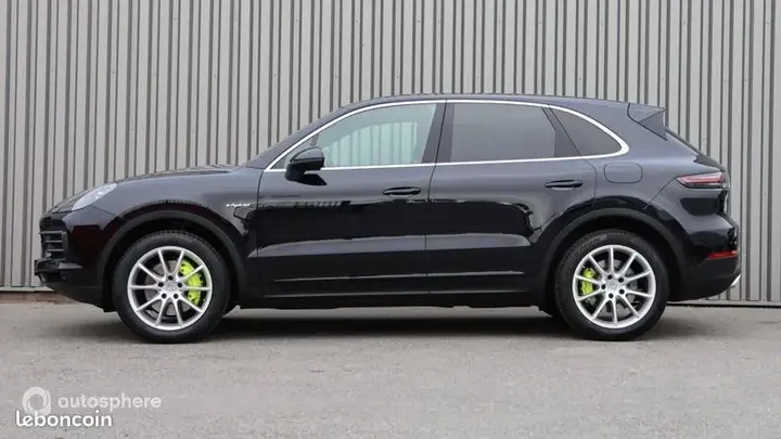 Porsche Cayenne 2019 photo 2
