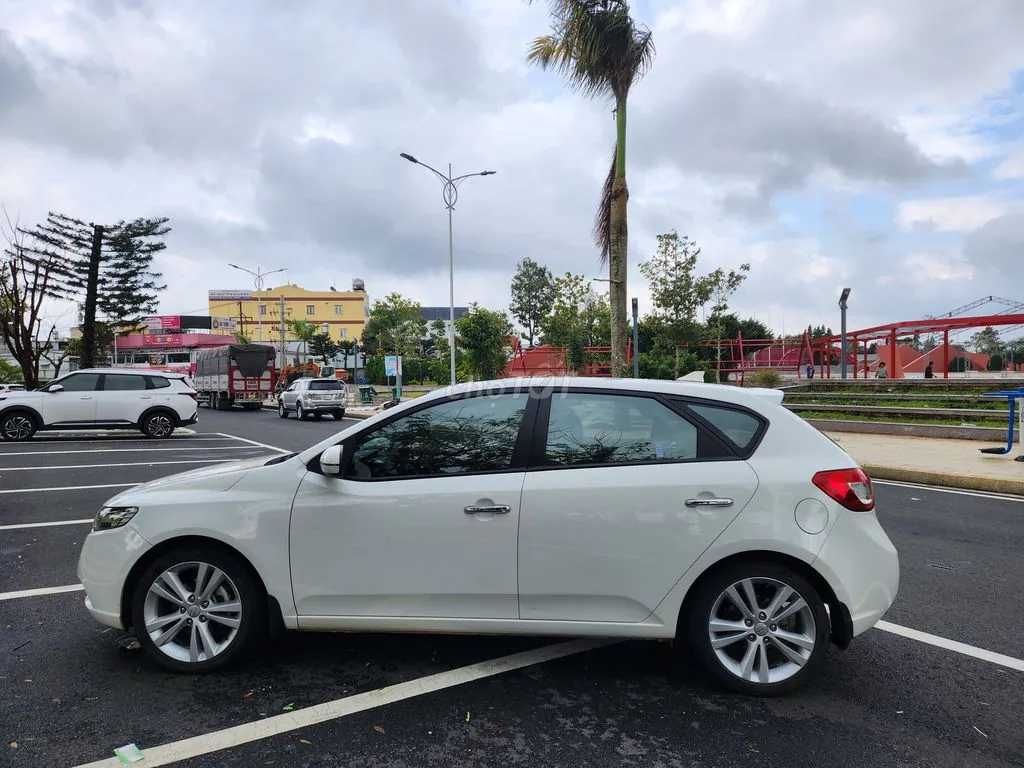 Kia Cerato 2012 photo 2