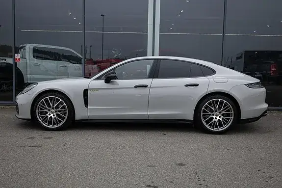 Porsche Panamera 4 2024 photo 5