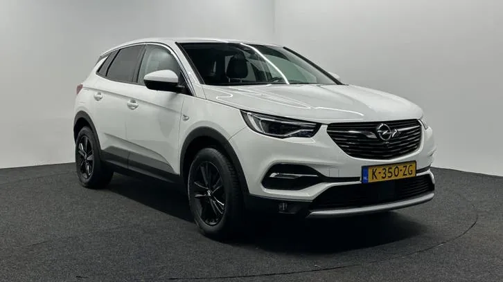 Opel Grandland X 2021 photo 3