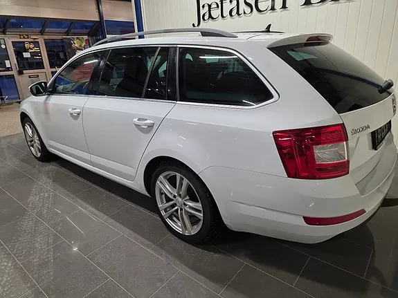 Skoda Octavia 2017 photo 4