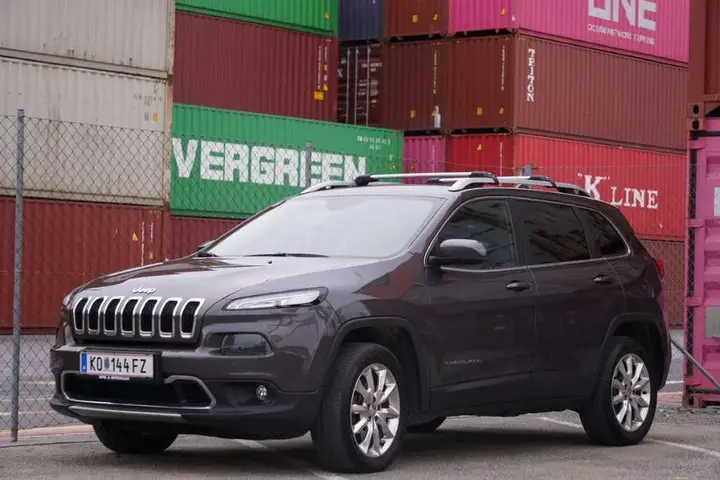 Jeep Cherokee 2014 photo 3