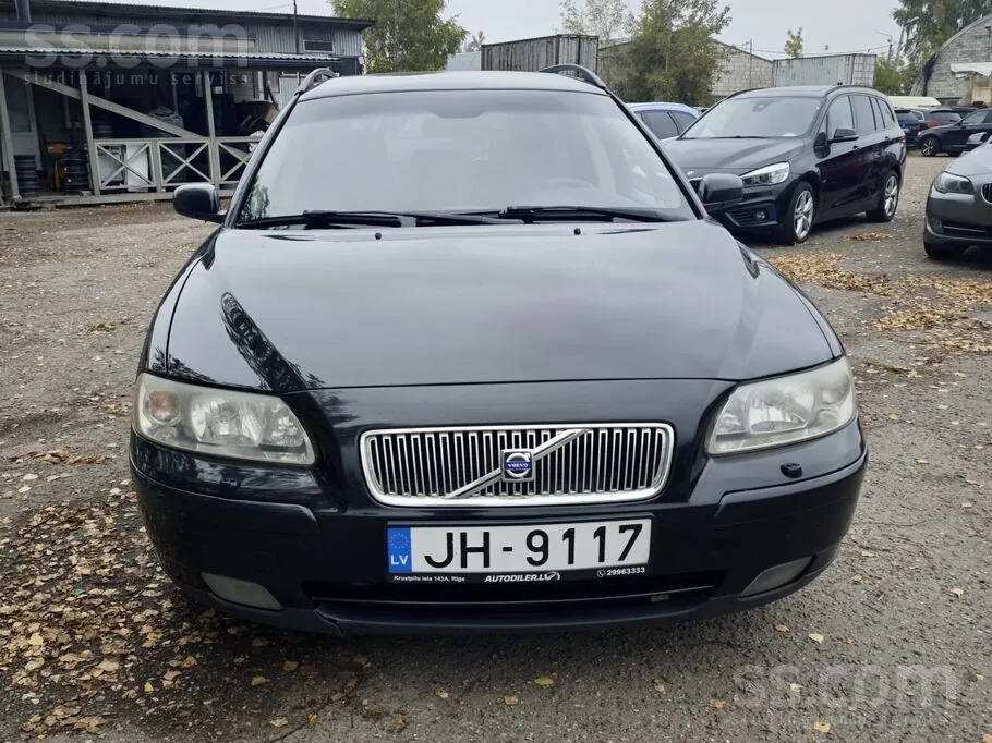 Volvo V70 2006 photo 2
