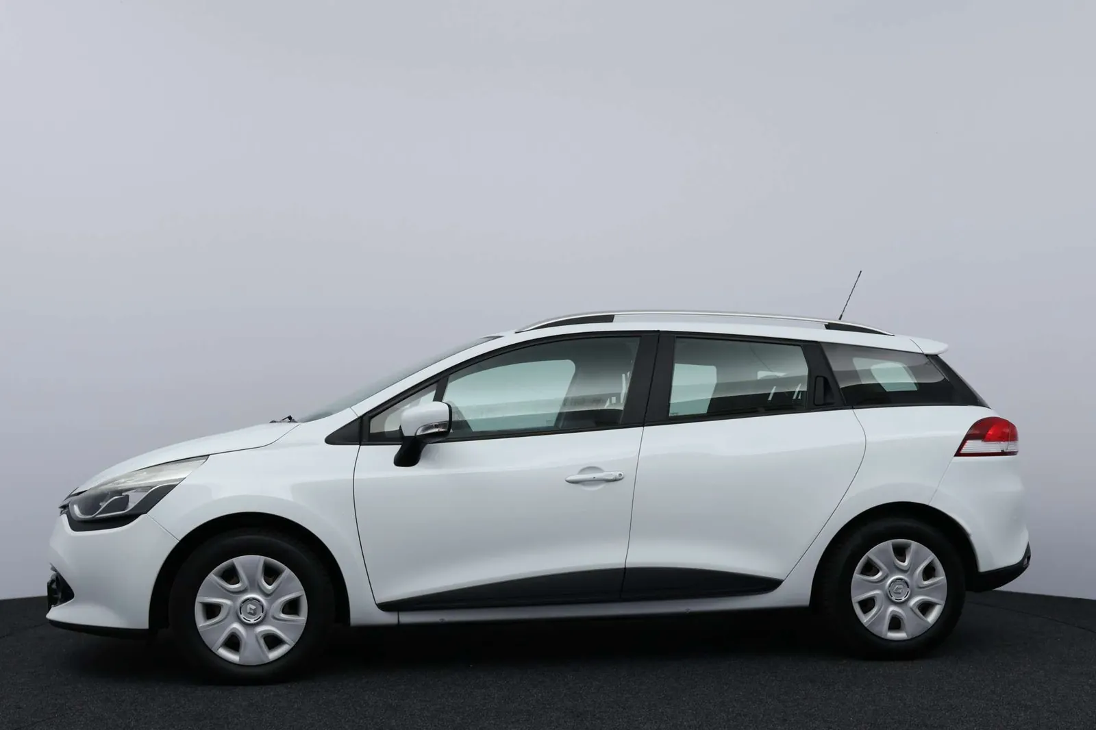 Renault Clio Estate 2015 photo 4