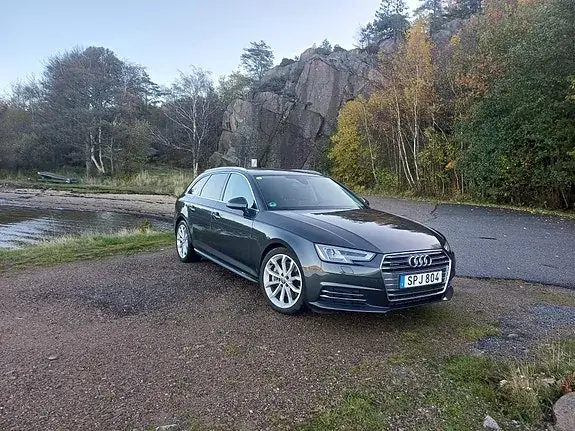Audi A4 2016 photo 2