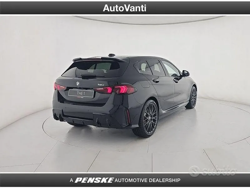 BMW 1 Series 2026 photo 5