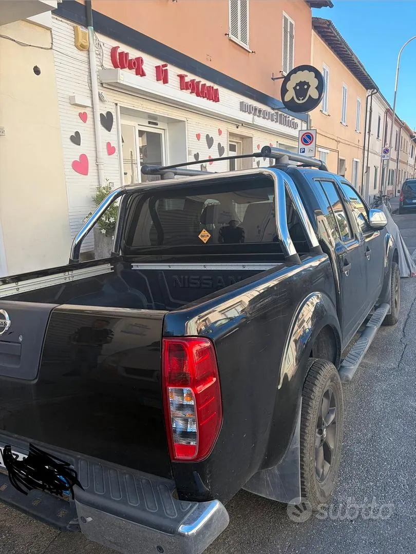 Nissan Navara 2014 photo 5