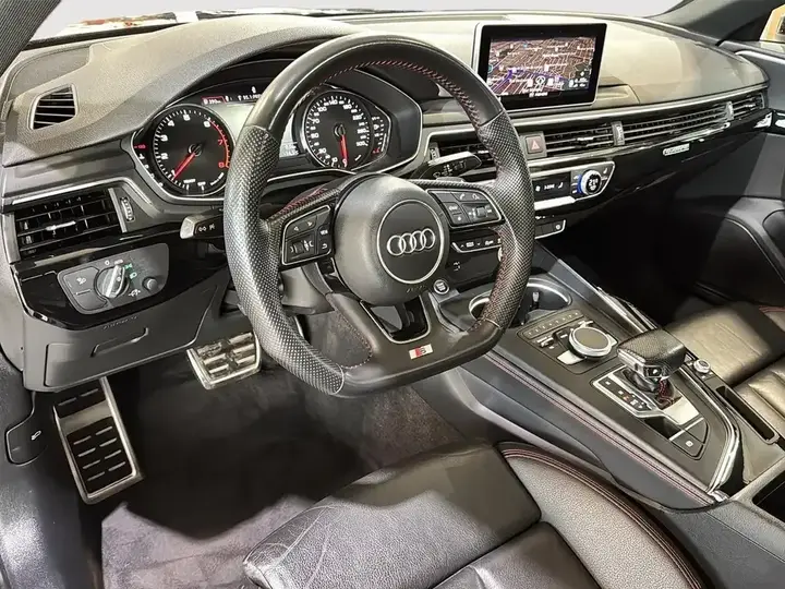 Audi A4 2019 photo 4