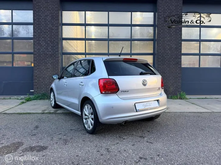 Volkswagen Polo 2012 photo 3