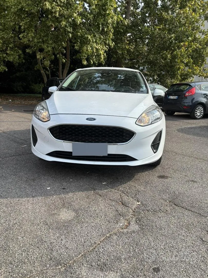 Ford Fiesta 2018 photo 2
