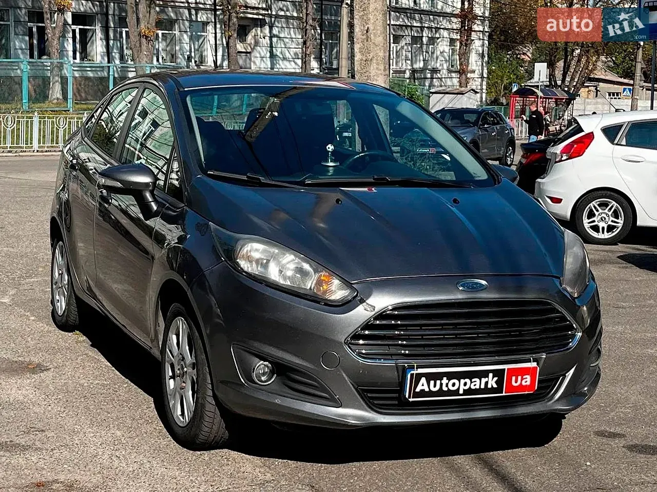 Ford Fiesta 2013 photo 3