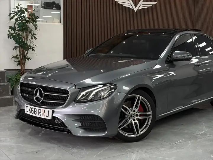 Mercedes-Benz E-Class 2019 photo 5