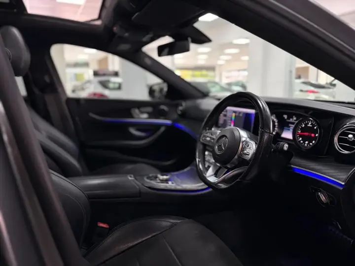 Mercedes-Benz E-Class 2019 photo 3