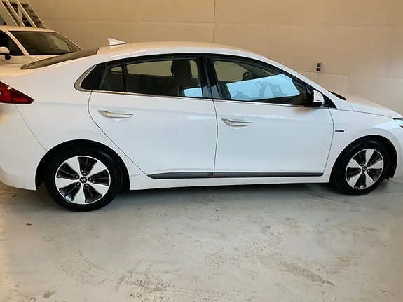 Hyundai Ioniq 2018 photo 2