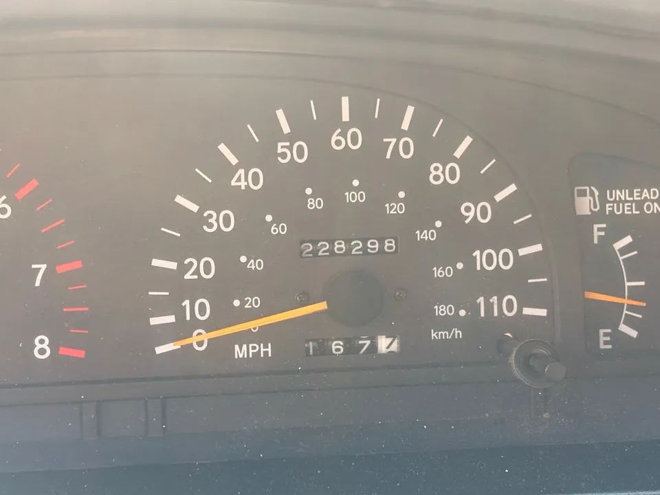 Toyota Tacoma 1997 photo 3