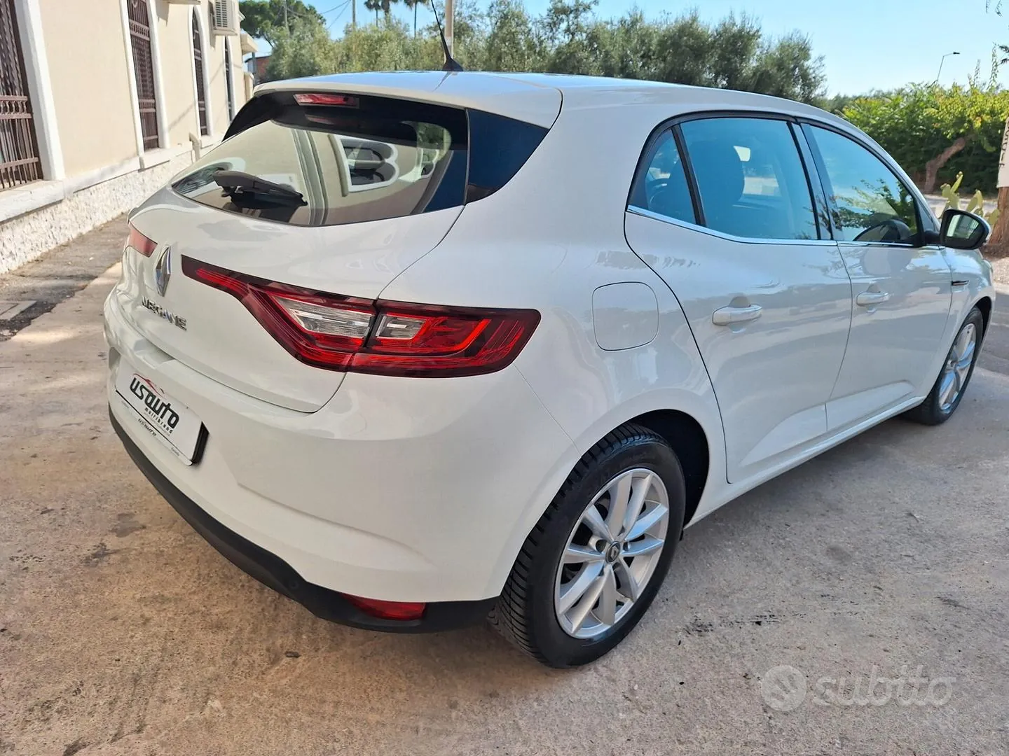 Renault Megane 2016 photo 3