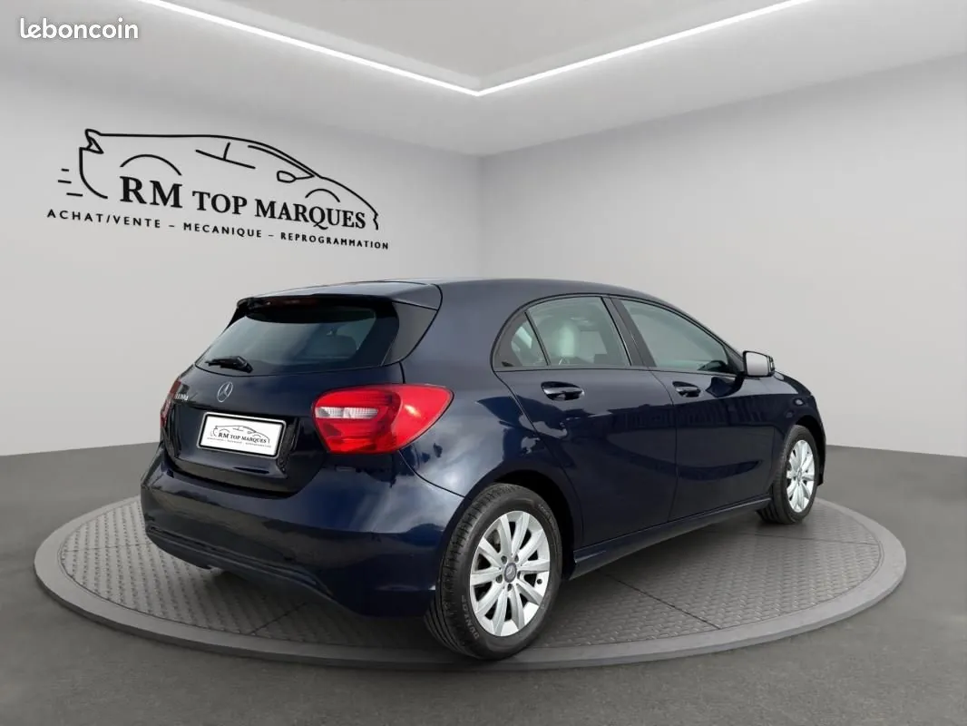 Mercedes-Benz A-Class 2016 photo 5