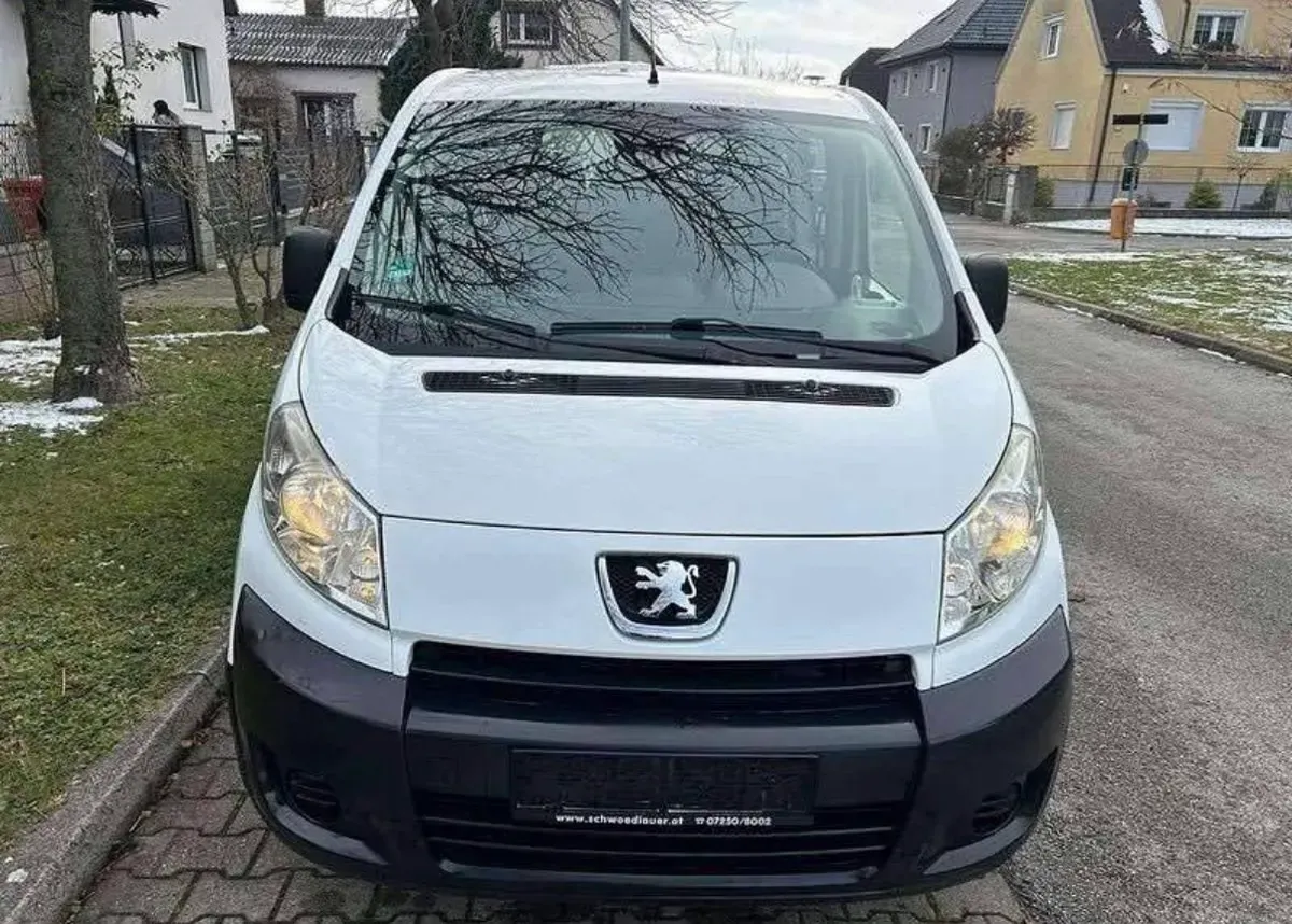 Peugeot Expert 2010 photo 3