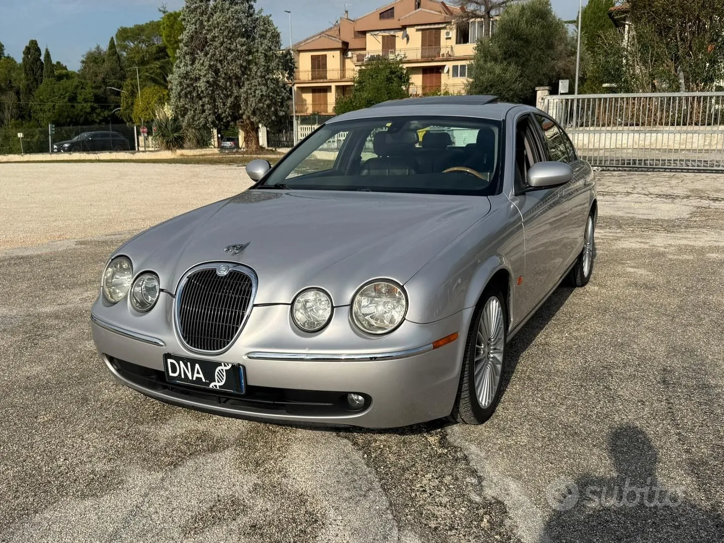 Jaguar S-Type 2006 photo 2