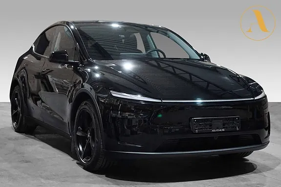 Tesla Model Y 2025 photo 2