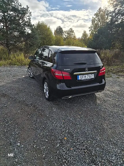 Mercedes-Benz 180 B 2015 photo 3