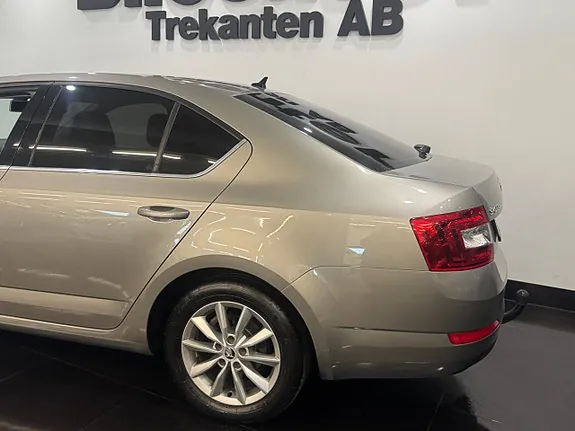 Skoda Octavia 2015 photo 5