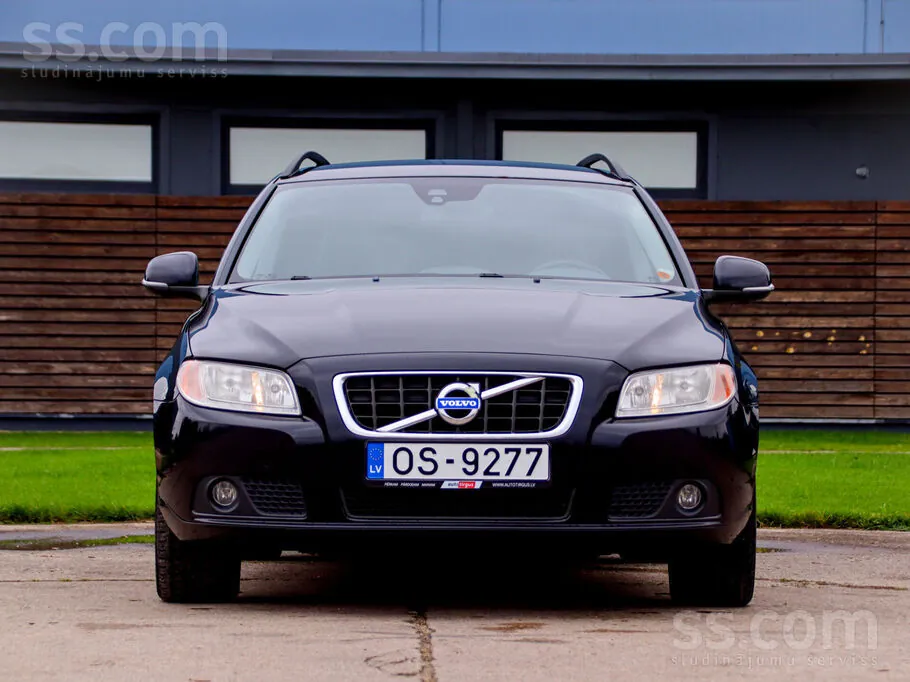 Volvo Xc70 2013 photo 2