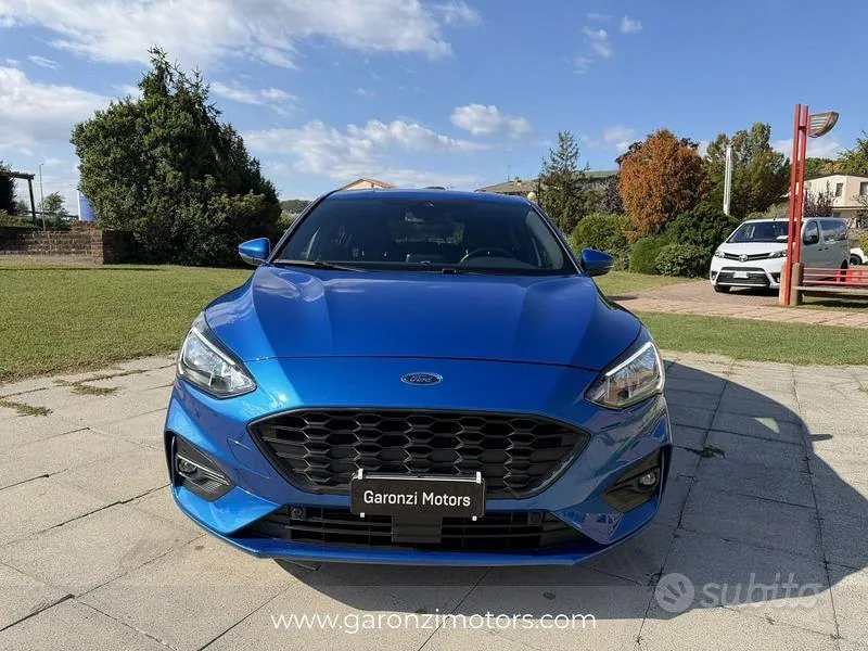 Ford Focus 2018 photo 2