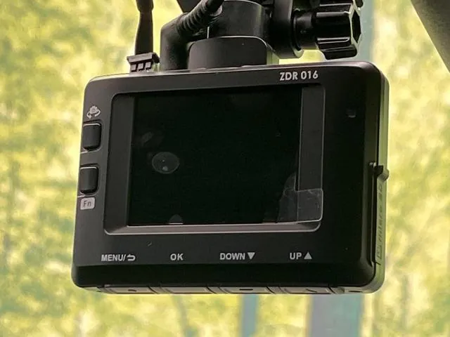 Toyota Aqua Z 2022 photo 5