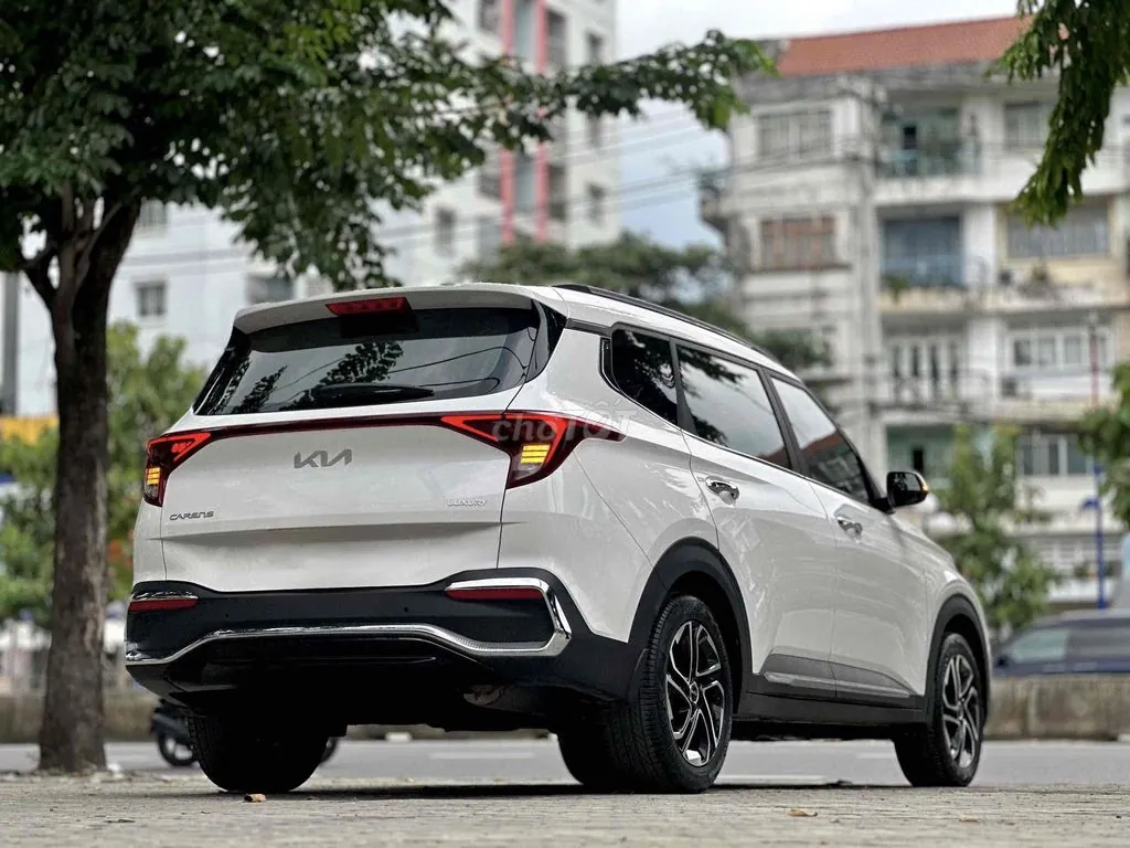 Kia Carens 2024 photo 4