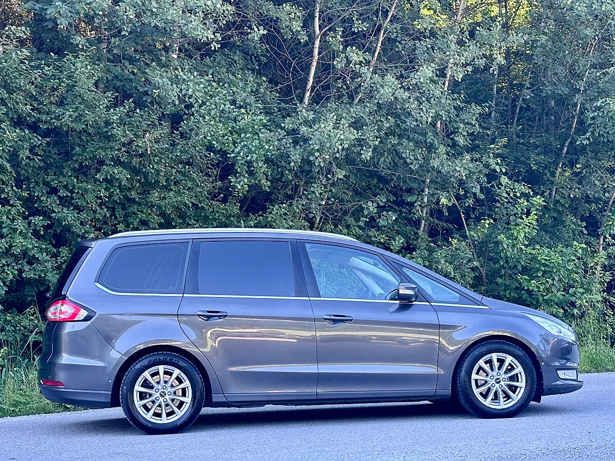 Ford Galaxy 2015 photo 3