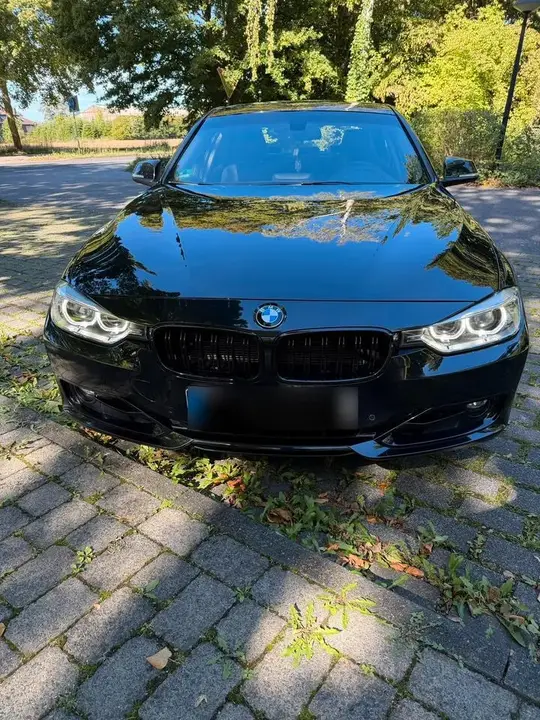 BMW F30