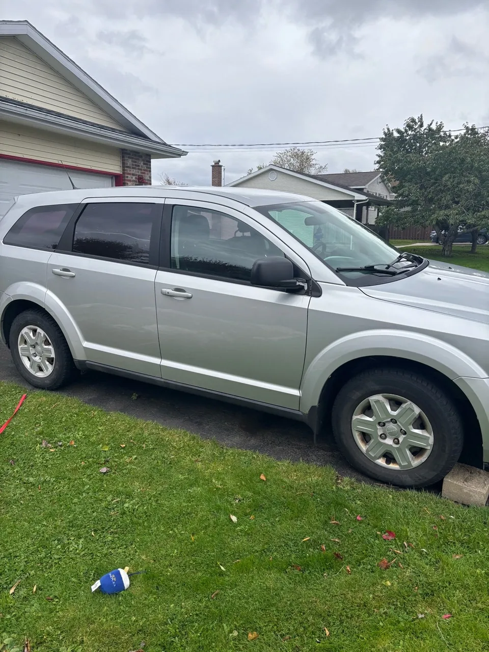 Dodge Journey 2011 photo 2