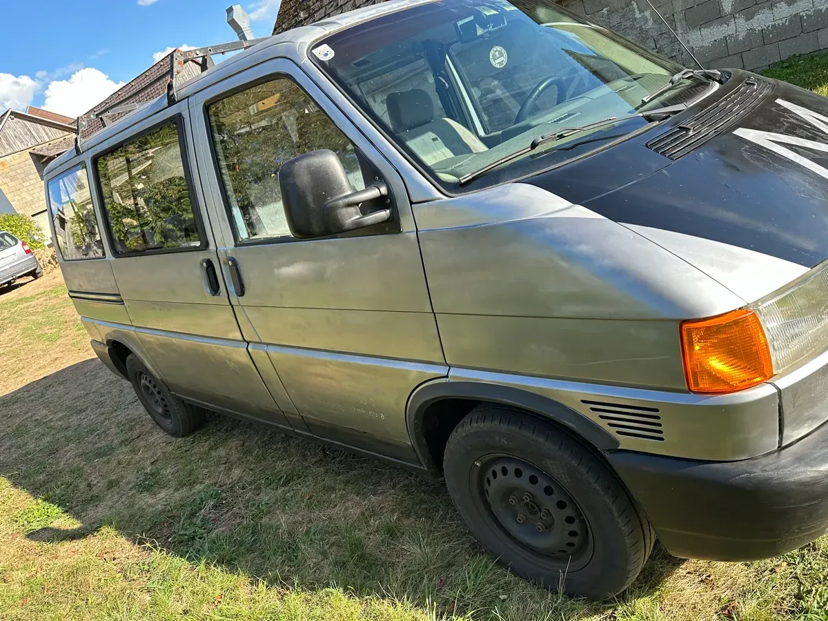 Volkswagen T4 1996 photo 3