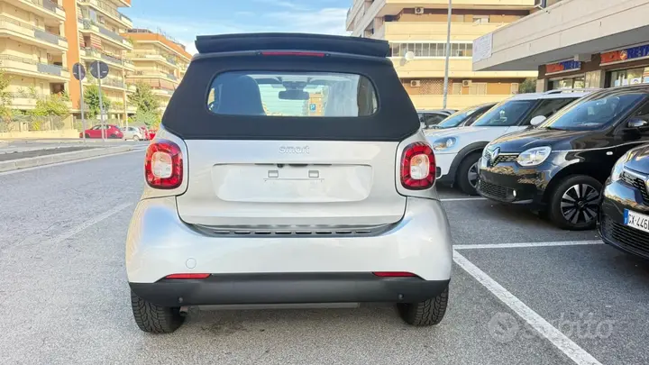 Smart Fortwo 2019 photo 5