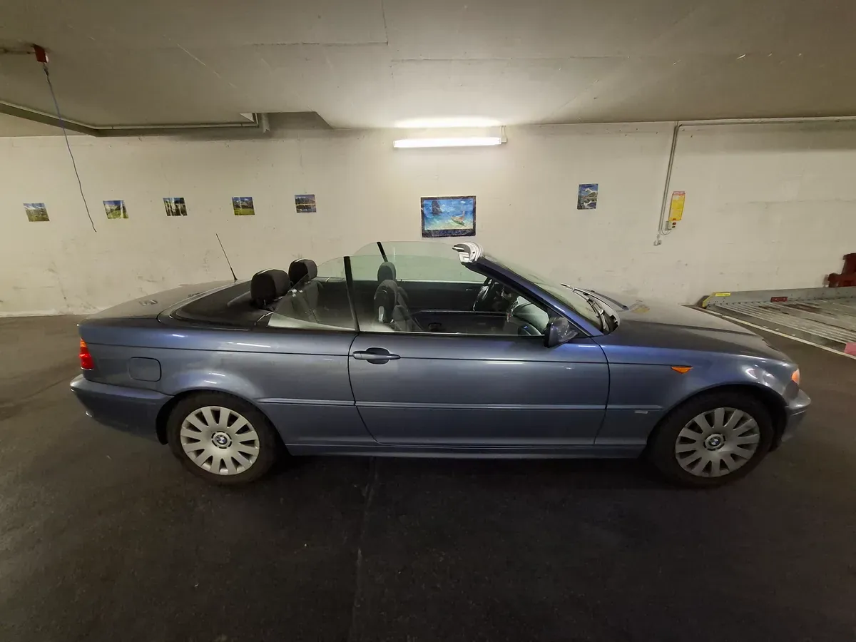 BMW 3 Series 2003 photo 2