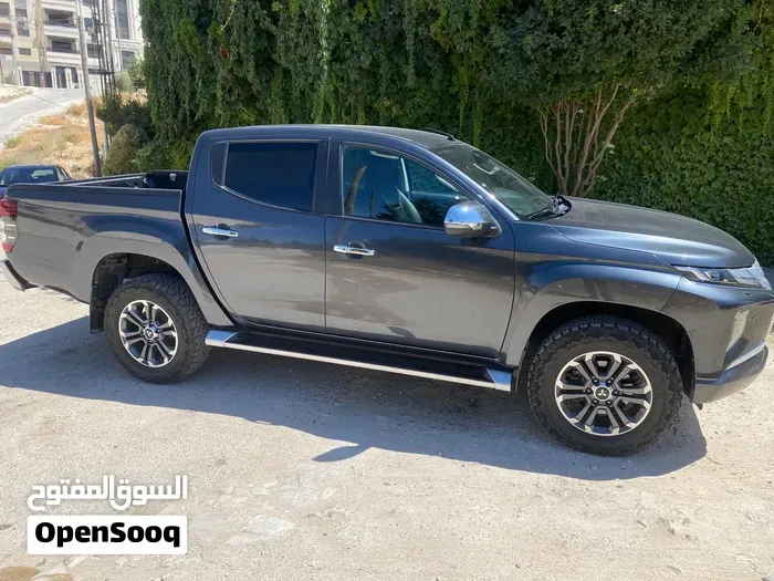 Mitsubishi L200 2021 photo 4