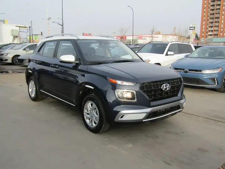 Hyundai Venue 2025 photo 3