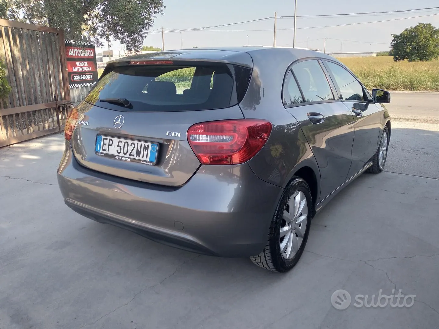 Mercedes-Benz A 200 2013 photo 5