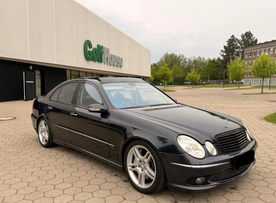 Mercedes-Benz W211