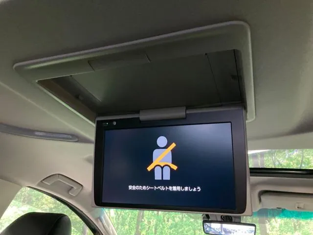 Toyota Alphard 2023 photo 4