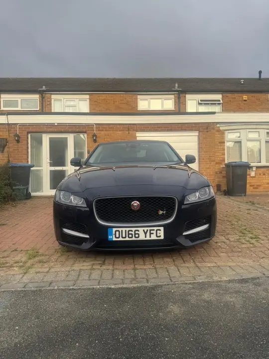 Jaguar Xf 2016 photo 3