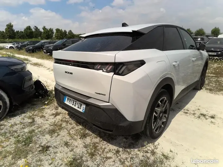 Peugeot 3008 2025 photo 2