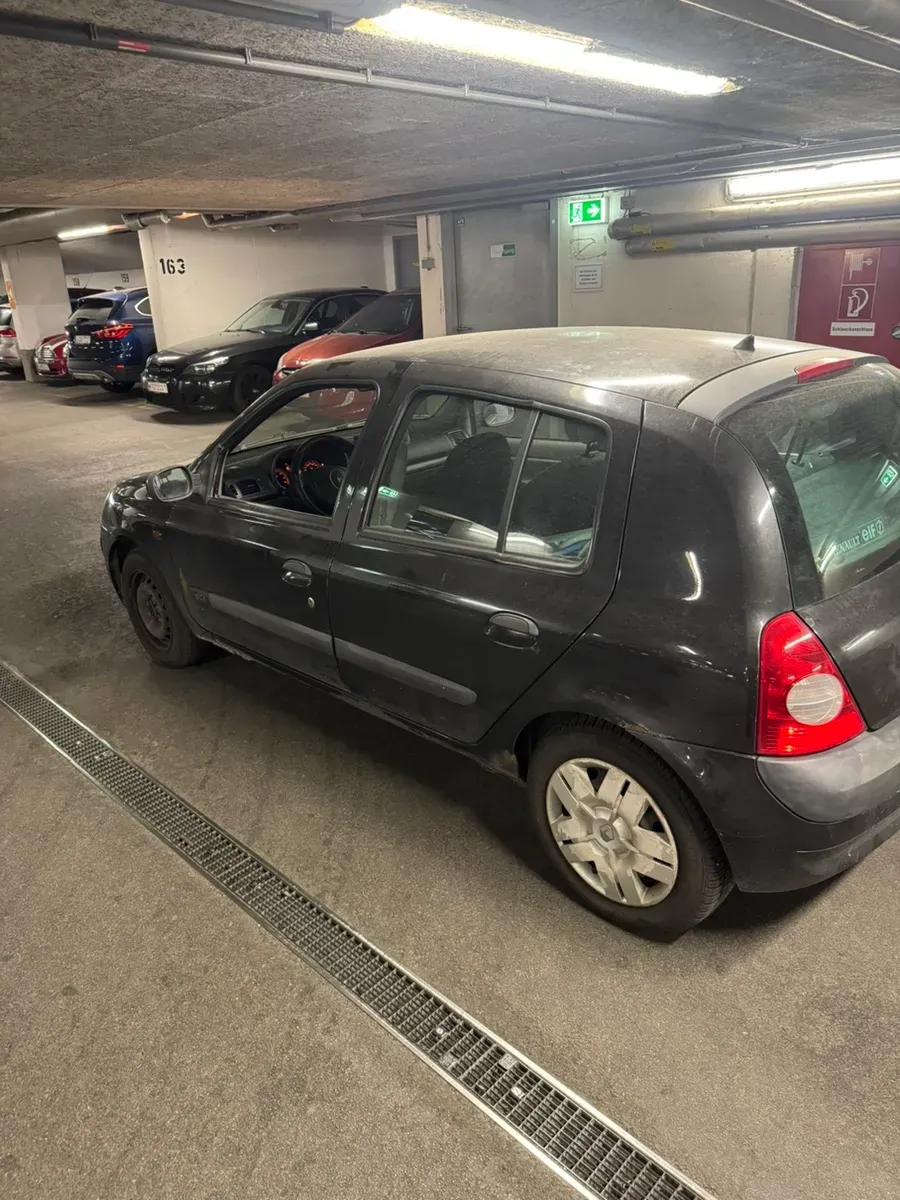 Renault Clio 2002 photo 2