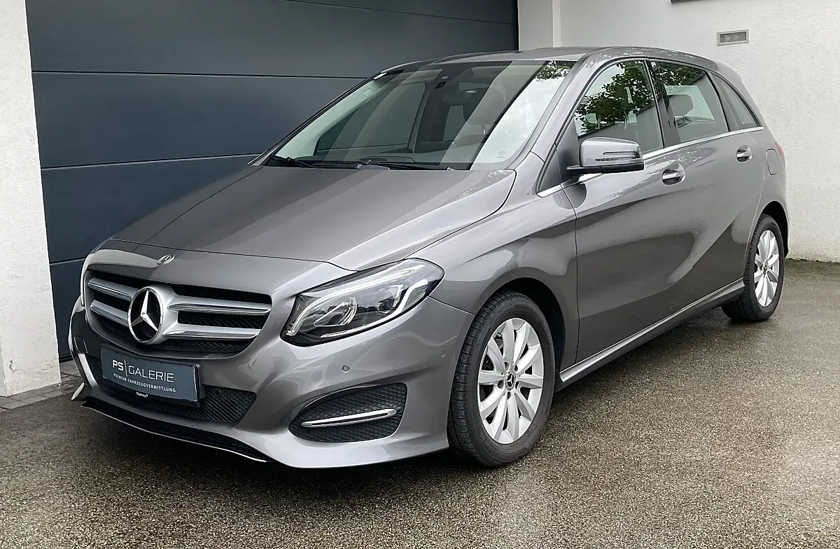 Mercedes-Benz B-Class 2017 photo 2