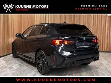 BMW 1 Series 2025 photo 2