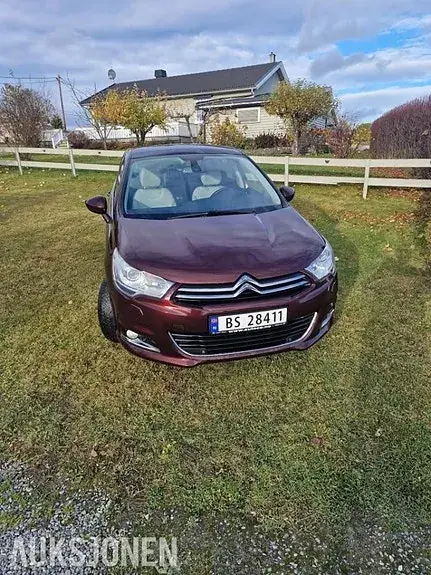 Citroen C4 2011 photo 2